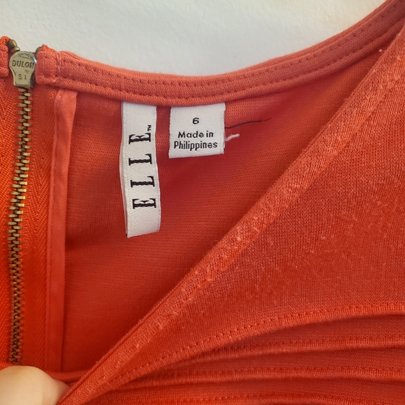 Elle Coral Color Dress - Picture 4 of 7